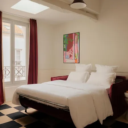 Edgar - Lemercier Aparthotel Paris
