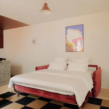 Edgar - Lemercier Aparthotel Paris