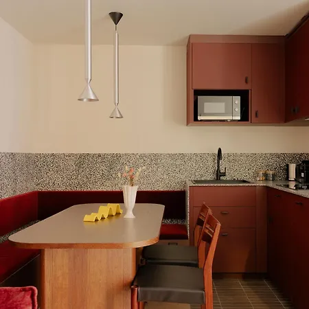 מלון דירות Edgar - Lemercier 4*