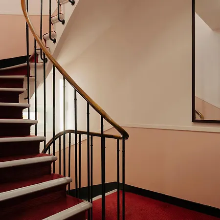 Edgar - Lemercier Lägenhetshotell 4*